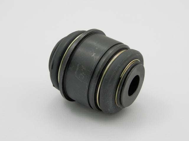 Caoutchouc de bras de commande OEM RBK000042